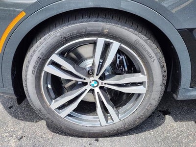2027 BMW X7 xDrive40i Sports Activity Vehicle