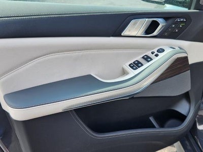 2027 BMW X7 xDrive40i Sports Activity Vehicle