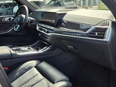 2024 BMW X7 xDrive40i Sports Activity Vehicle