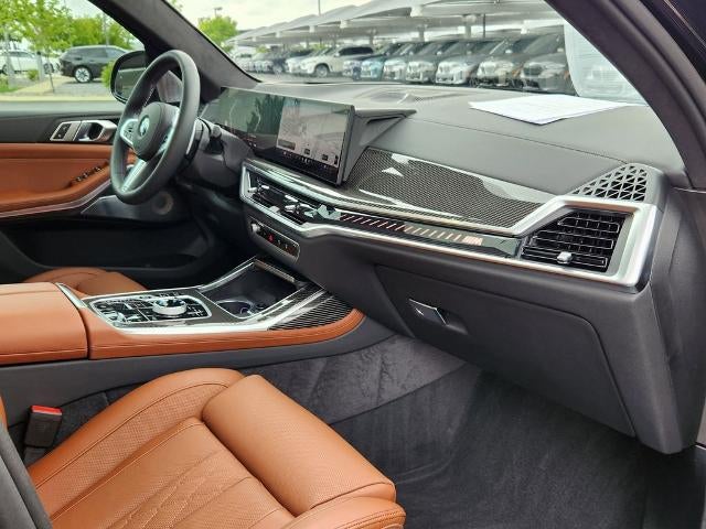 2026 BMW X7 M60i Sports Activity Vehicle