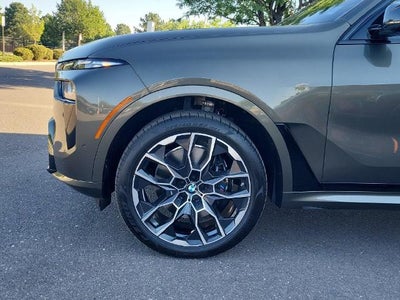 2026 BMW X7 M60i Sports Activity Vehicle