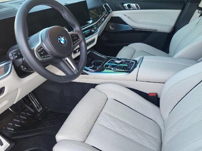 2026 BMW X7 M60i Sports Activity Vehicle