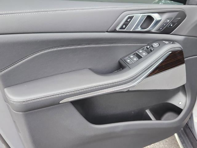 2025 BMW X5 xDrive50e Plug-In Hybrid