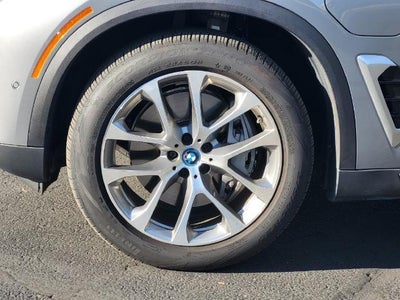 2025 BMW X5 xDrive50e Plug-In Hybrid