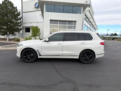 2022 BMW X7 xDrive40i Sports Activity Vehicle