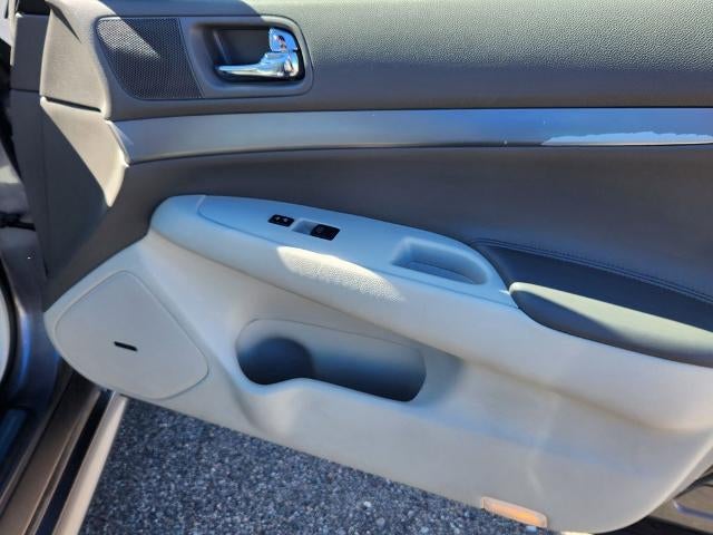 2013 INFINITI G37 Sedan x