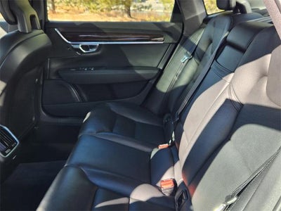 2018 Volvo S90 Momentum