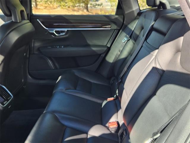 2018 Volvo S90 Momentum