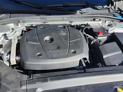 2018 Volvo S90 Momentum