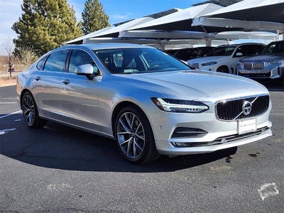 2018 Volvo S90 Momentum