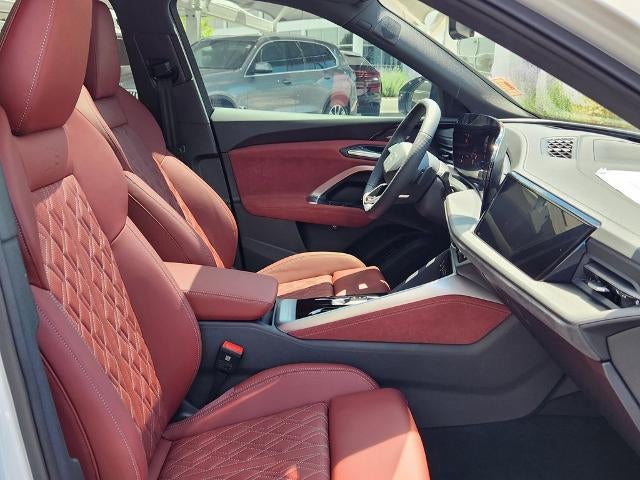2025 Audi SQ5 Prestige