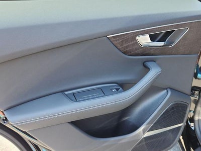 2023 Audi Q8 Premium Plus