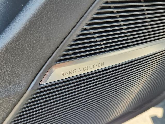 2023 Audi Q8 Premium Plus