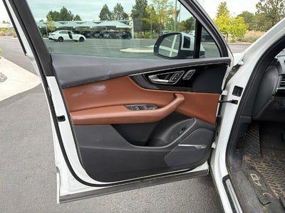 2019 Audi Q7 Prestige