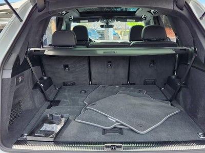 2025 Audi Q7 Prestige