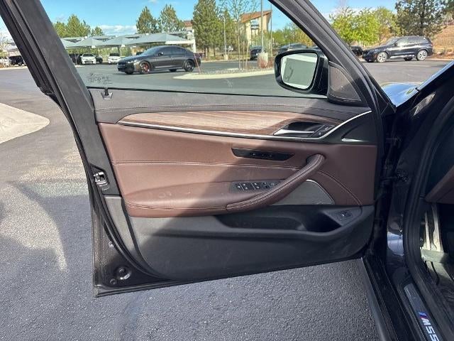 2022 BMW M550i xDrive Sedan