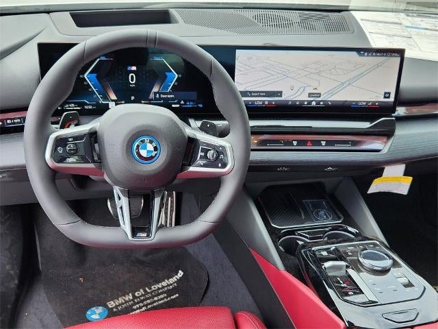 2025 BMW 550e xDrive Sedan