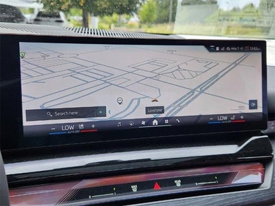 2025 BMW 550e xDrive Sedan