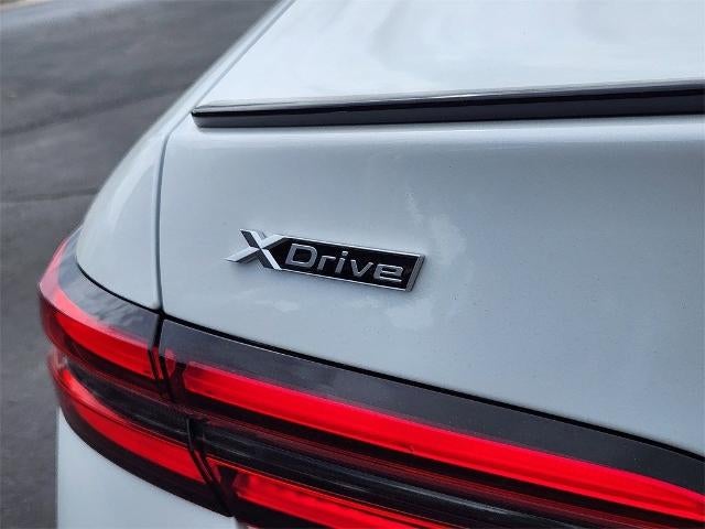 2025 BMW 550e xDrive Sedan