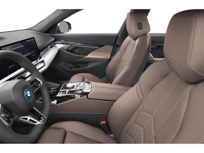 2025 BMW 550e xDrive Sedan