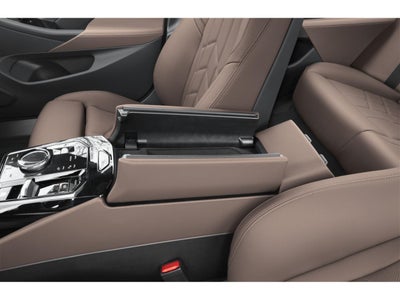 2025 BMW 550e xDrive Sedan