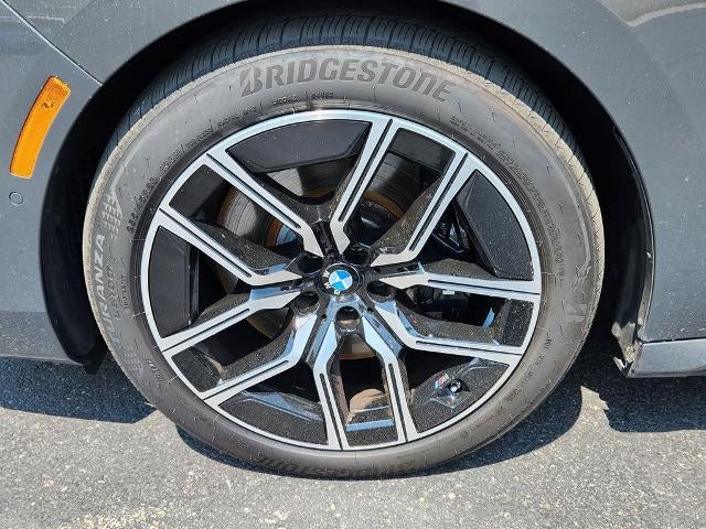 2025 BMW 760i xDrive Sedan