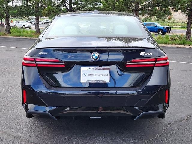 2027 BMW 530i xDrive Sedan