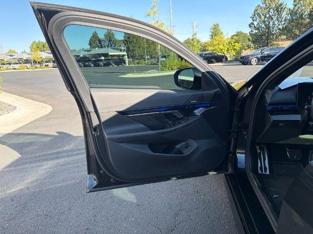 2024 BMW 540i xDrive Sedan
