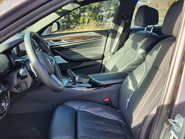 2020 BMW M550i xDrive Sedan