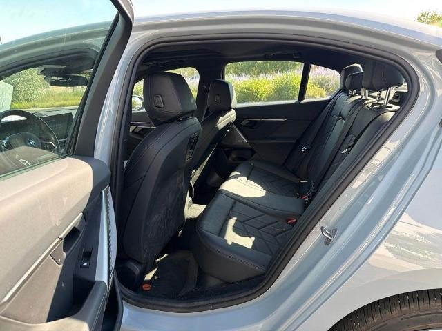2025 BMW i5 xDrive40