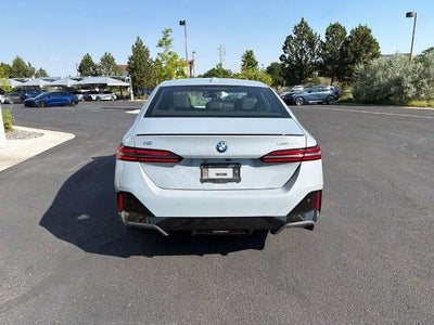 2025 BMW i5 xDrive40