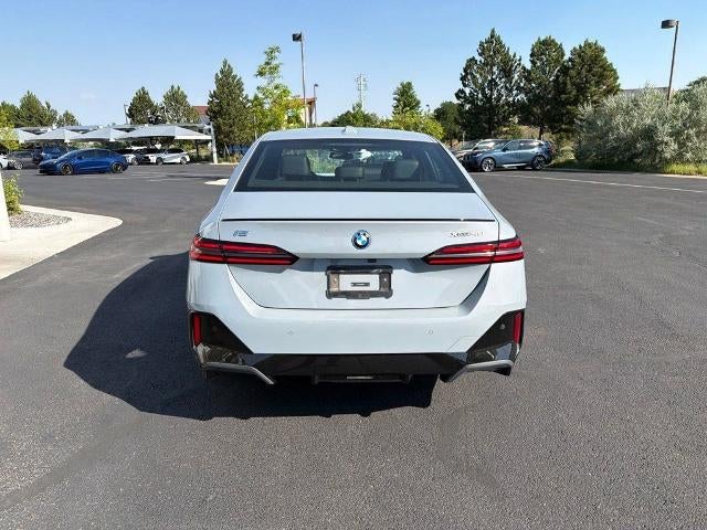 2025 BMW i5 xDrive40
