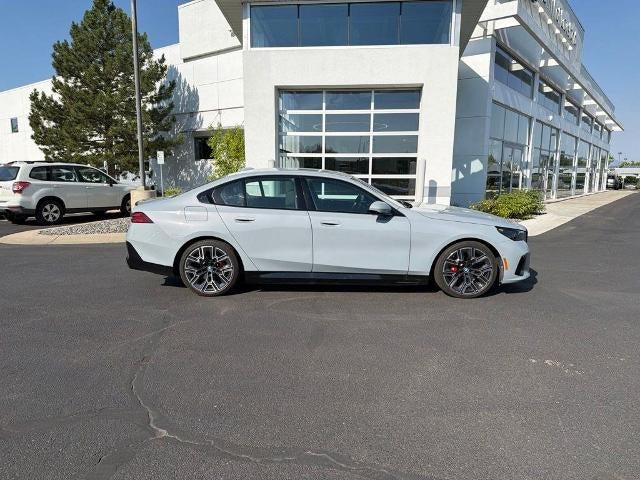 2025 BMW i5 xDrive40