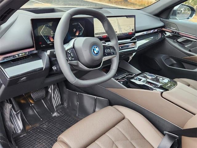 2025 BMW i5 eDrive40