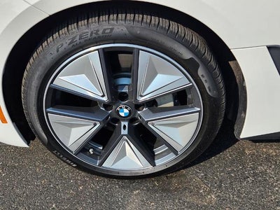 2025 BMW i4 xDrive40