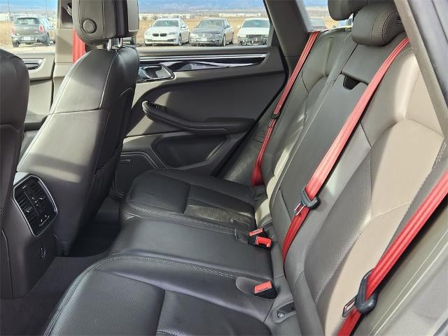 2018 Porsche Macan Base