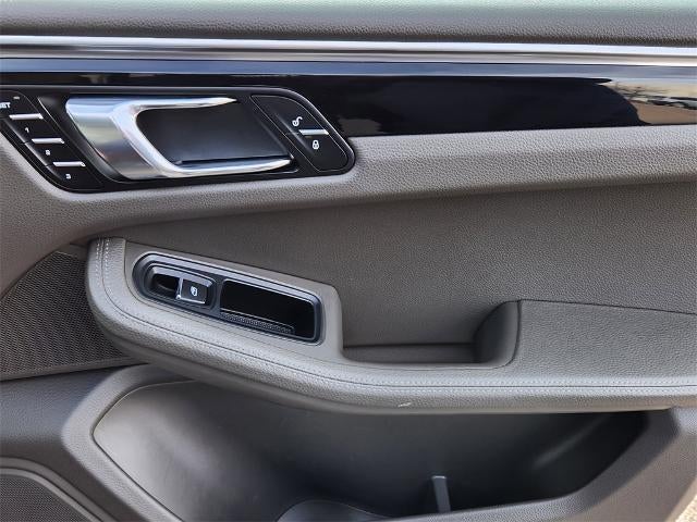 2018 Porsche Macan Base