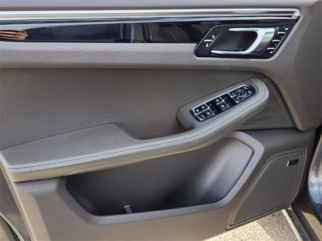 2018 Porsche Macan Base