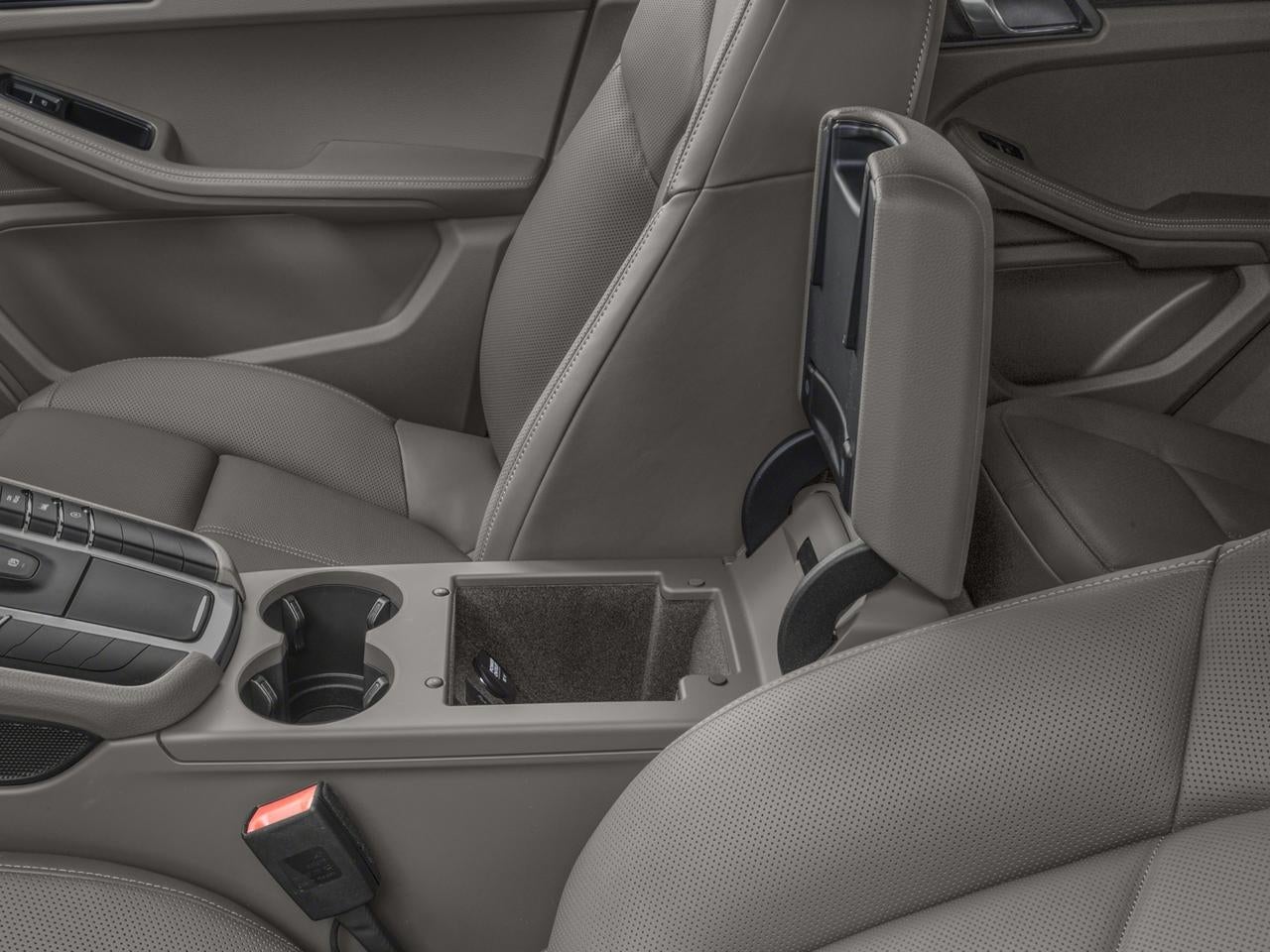 2018 Porsche Macan Base