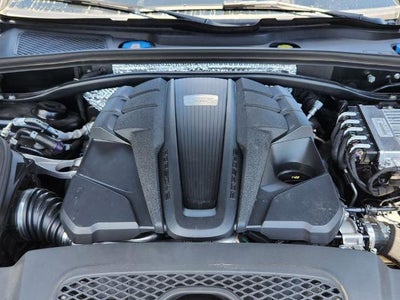 2024 Porsche Macan S