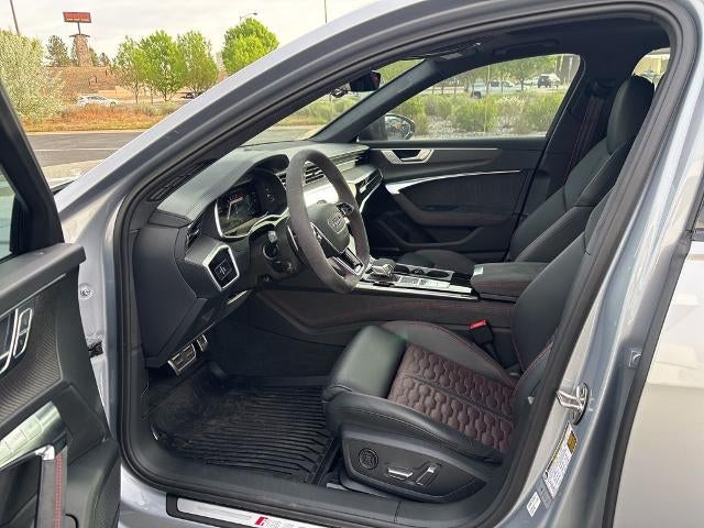 2024 Audi RS 6 Avant performance