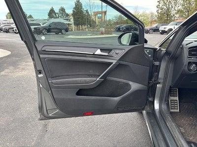 2018 Volkswagen Golf R Base