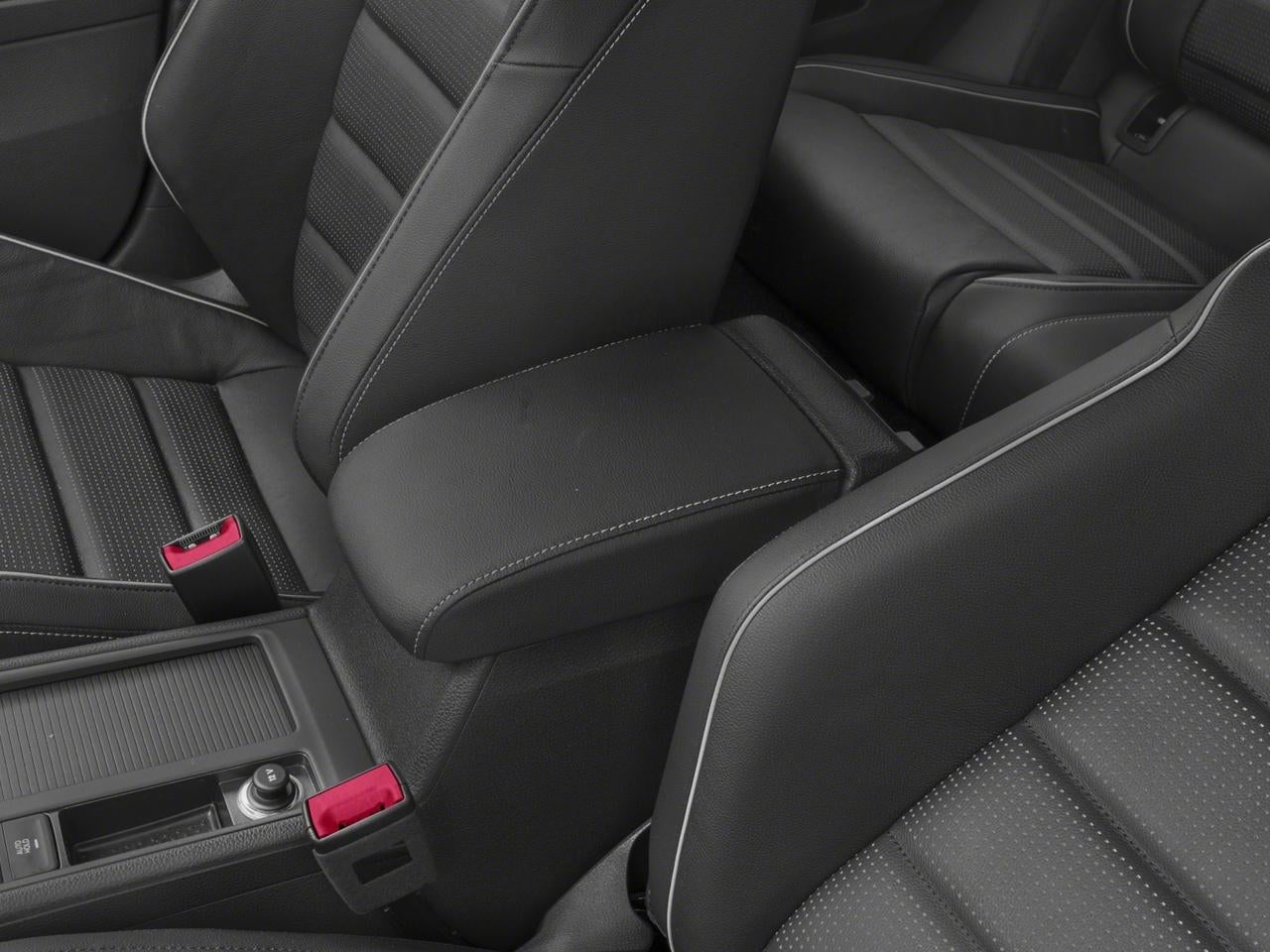 2018 Volkswagen Golf R Base