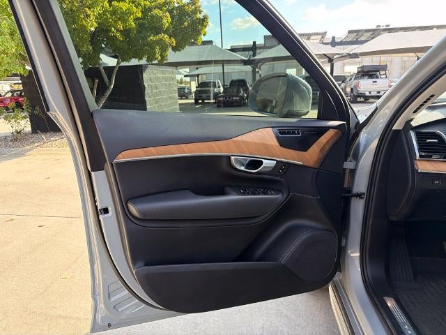 2024 Volvo XC90 Plus Bright Theme