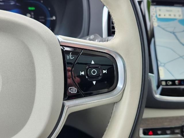 2023 Volvo XC90 Recharge Plug-In Hybrid Ultimate Bright Theme