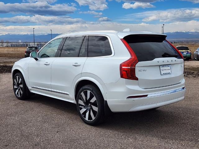 2023 Volvo XC90 Recharge Plug-In Hybrid Ultimate Bright Theme