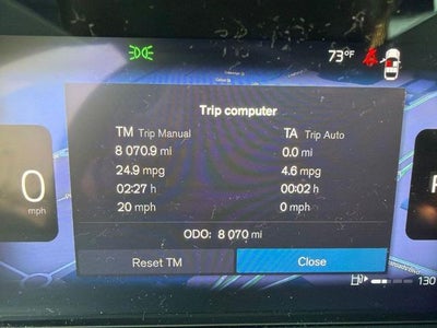 2025 Volvo XC40 Plus Dark Theme