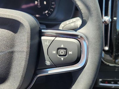 2025 Volvo XC40 Plus Dark Theme