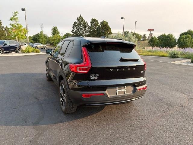 2025 Volvo XC40 Plus Dark Theme