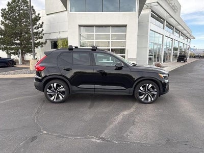 2023 Volvo XC40 Ultimate Dark Theme